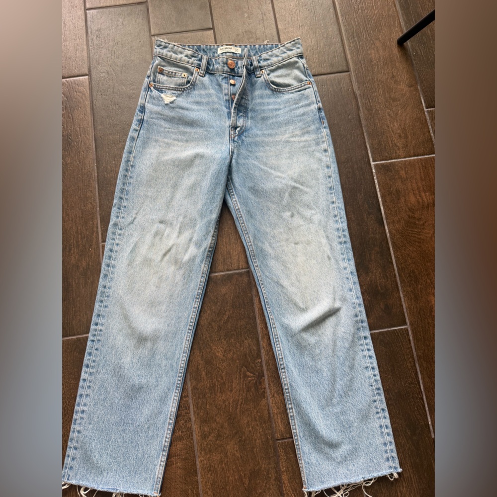 Pull&Bear Light Blue High-Waist Straight Leg Jeans size 4
